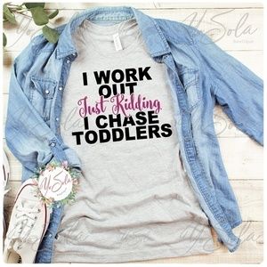 I Work out, Just kidding - Grey T-shirt, Graphic